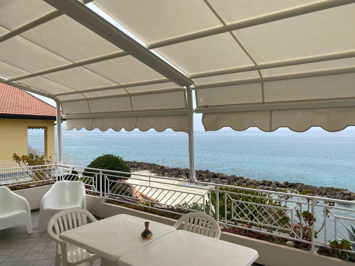 Villa Laura - Sul Mare Пиццо Экстерьер фото