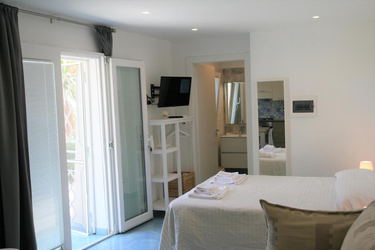 Villa Laura - Sul Mare Пиццо Экстерьер фото