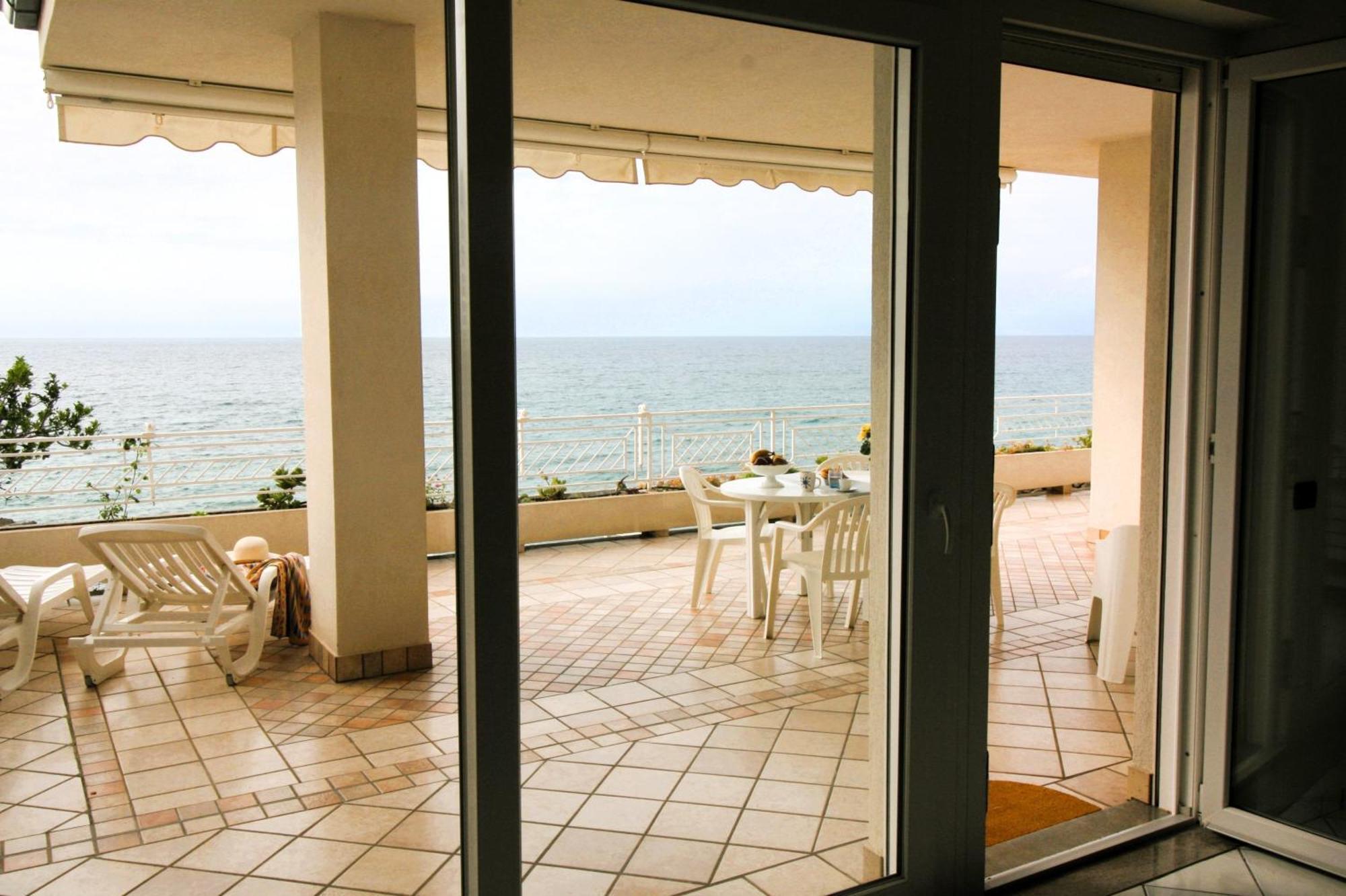 Villa Laura - Sul Mare Пиццо Экстерьер фото
