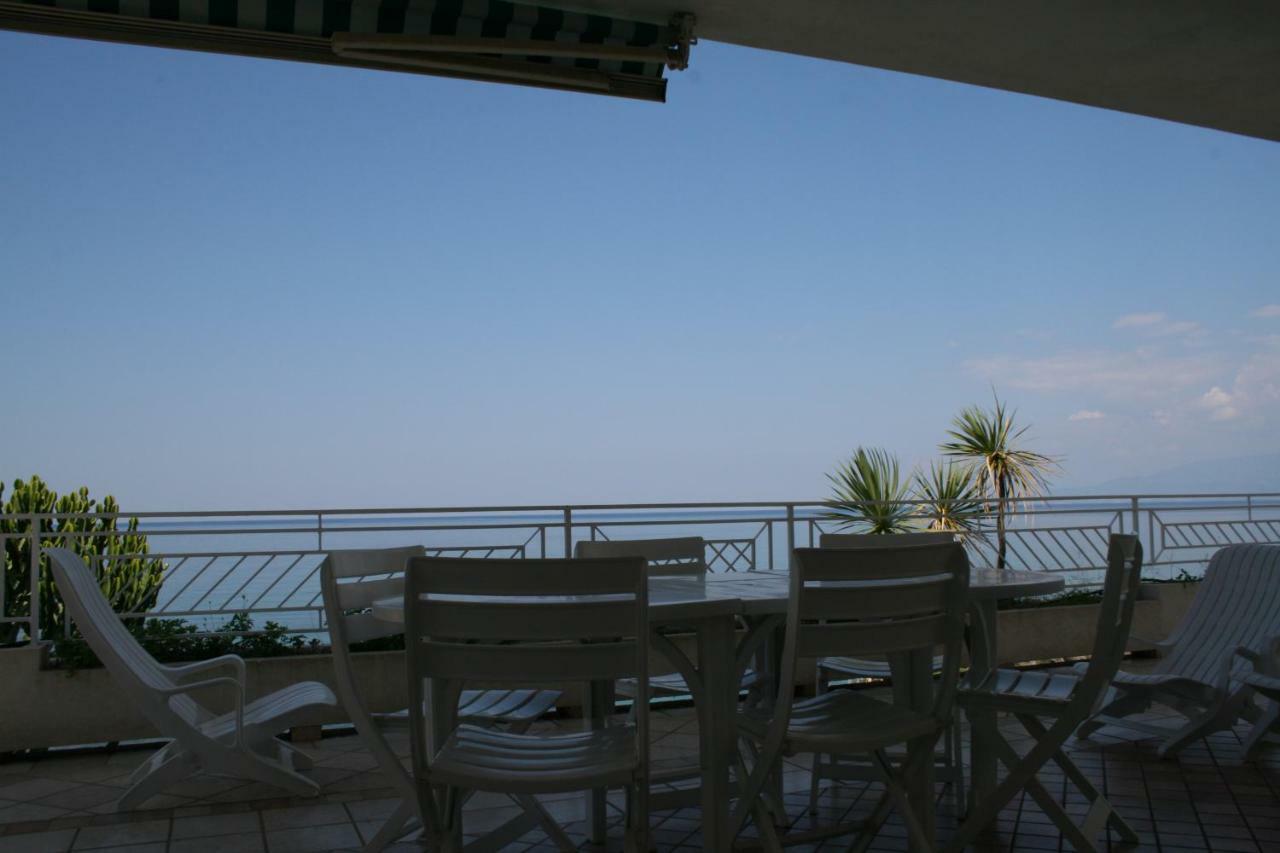 Villa Laura - Sul Mare Пиццо Экстерьер фото